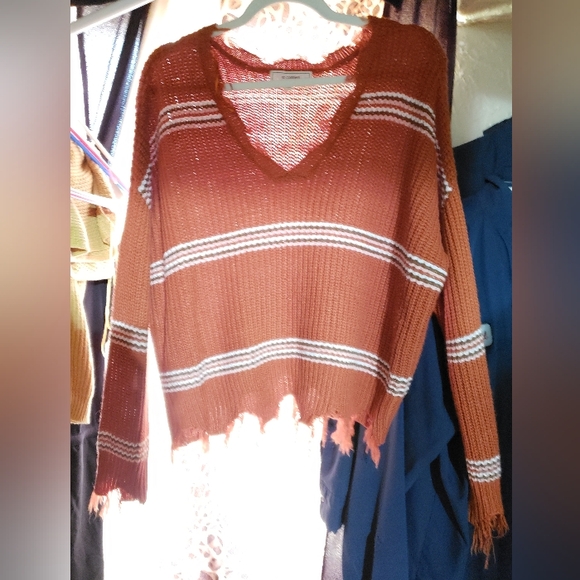 Sweater top - Picture 2 of 8